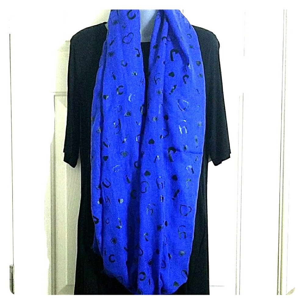 Juicy Couture infinity scarf